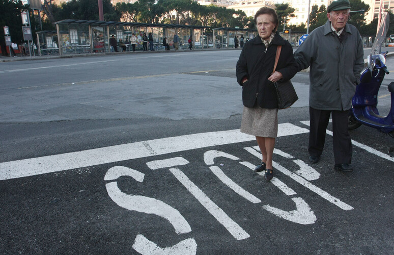 Istat, sale benessere, Italia peggiora su clima e sicurezza