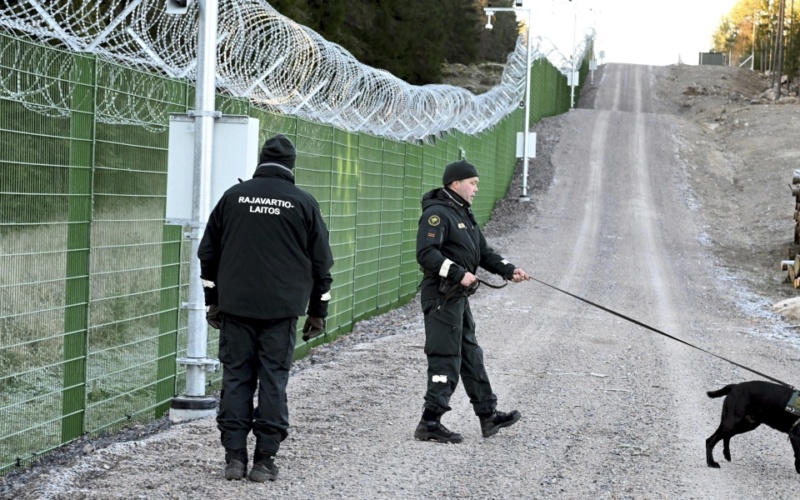 La Finlandia proroga la chiusura del confine con la Russia