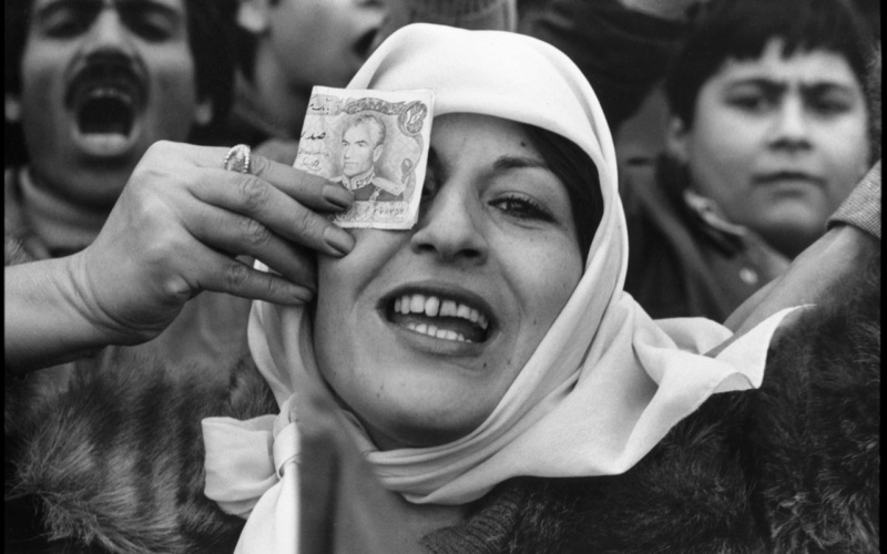 Abbas Attar, il fotografo che ha documentato la rivoluzione Iraniana