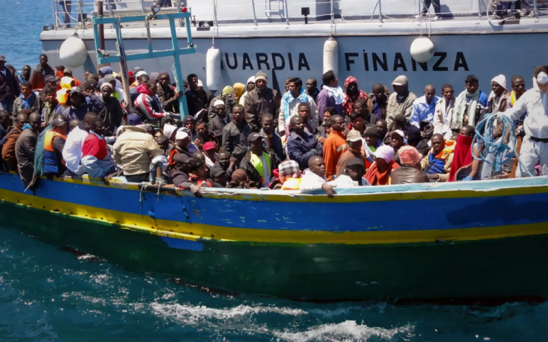 Il Parlamento europeo approva il patto sui migranti