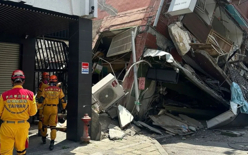 Taiwan, terremoto di magnitudo 7.4. Allerta tsnumami