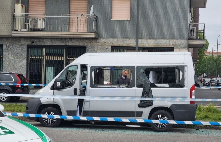 Diciottenne ucciso nella notte a colpi di pistola a Milano -Video