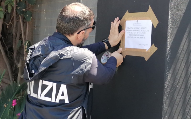 Siracusa, si rendeva responsabile di episodi violenti in una discoteca: denunciato giovane, emesso un provvedimento di chiusura locale