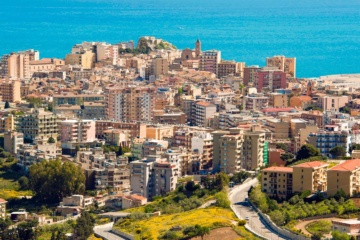 Termini Imerese, minacce a sindaca e assessore: denunciato l’autore