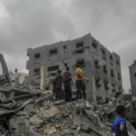 Israele non allenta la morsa su Rafah e intensifica le operazioni militari anche nel centro di Gaza