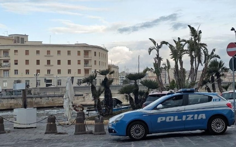 Siracusa, sicurzza stradale: giro di vite contro chi usa i cellulari alla guida di veicoli