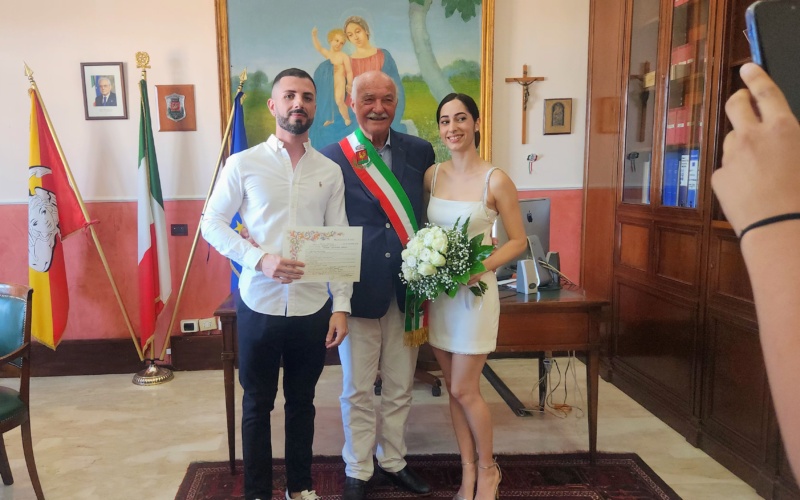Priolo – Non solo attività amministrative, Sindaco Gianni: “Con gioia ed emozione  ho avuto il piacere di unire in matrimonio Mirko e Alexandra”
