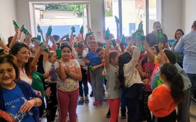 Ambiente – Acqua gratuita nelle scuole di Priolo, obbiettivi: risparmio per le famiglie , riduzione del consumo di plastica