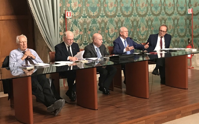 Parte da Siracusa un appello degli ex deputati Ars; “No elezioni diretta del Premier”