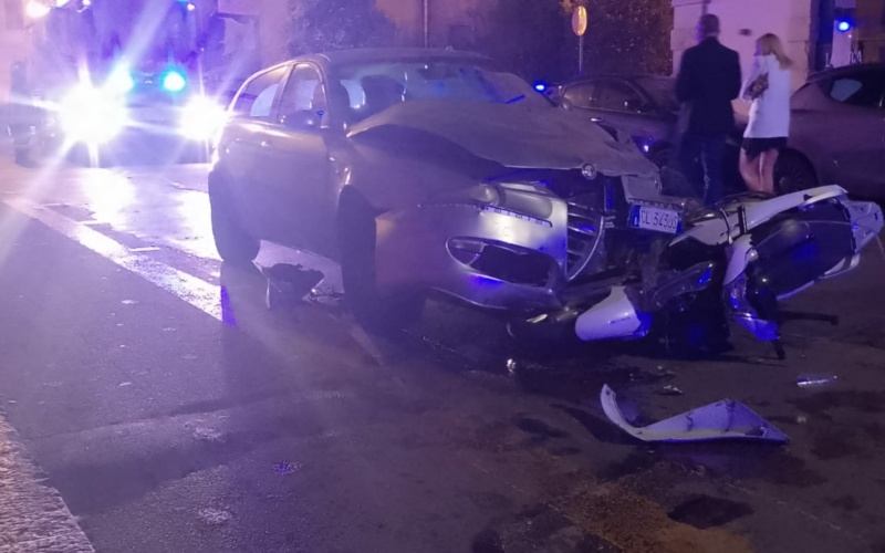 Siracusa, auto contro moto: ferito un centauro -Video