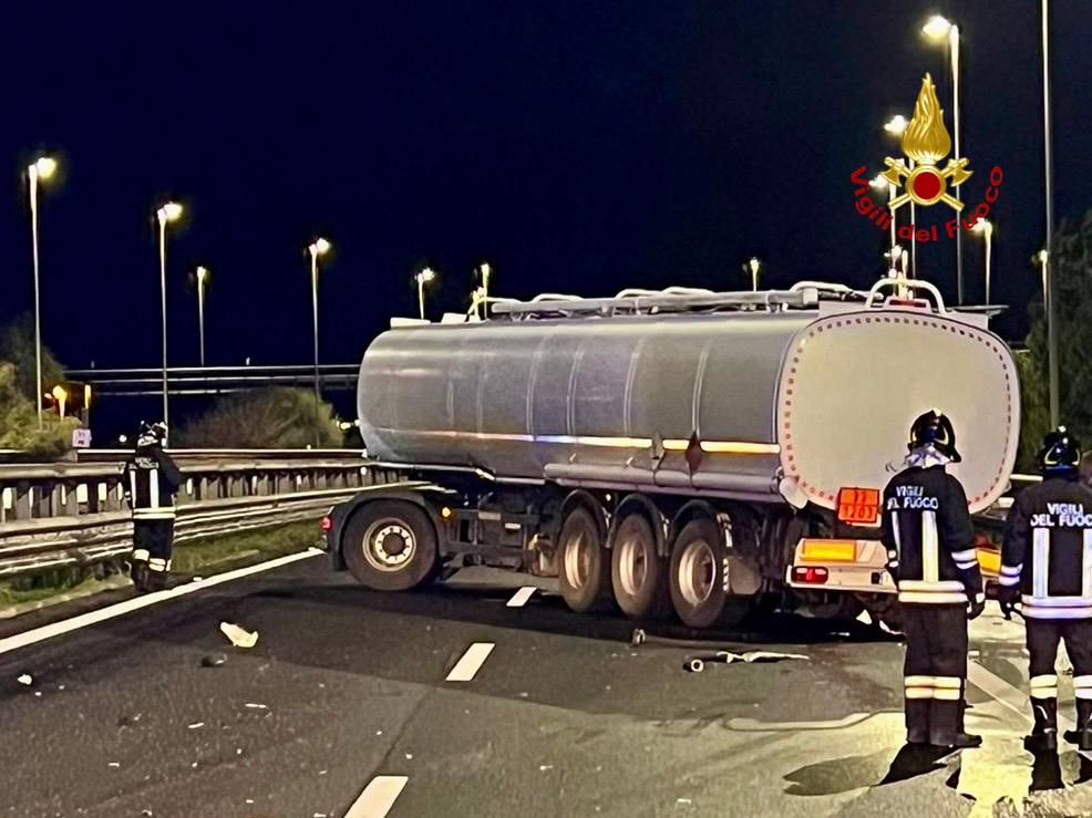 Incidente sulla Siracusa-Catania: un morto e due feriti