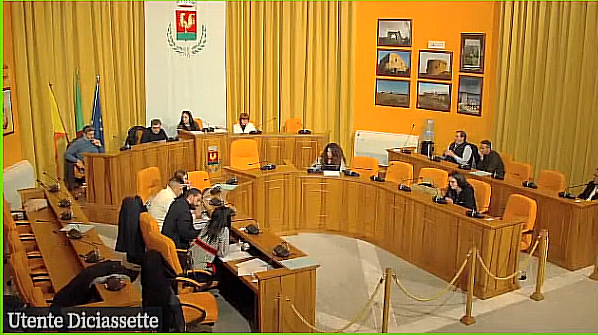 Priolo, Musumeci: “Bocciato consiglio comunale non giustificato”