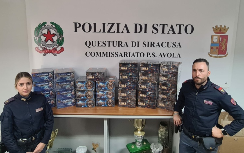 Detenevano in casa trenta batterie di fuochi d’artificio