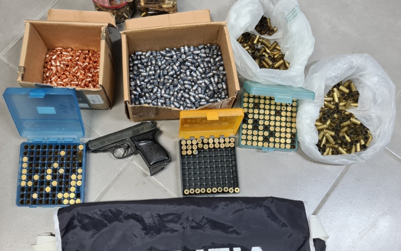 Avola, detenzione abusiva di armi: denunciato un uomo