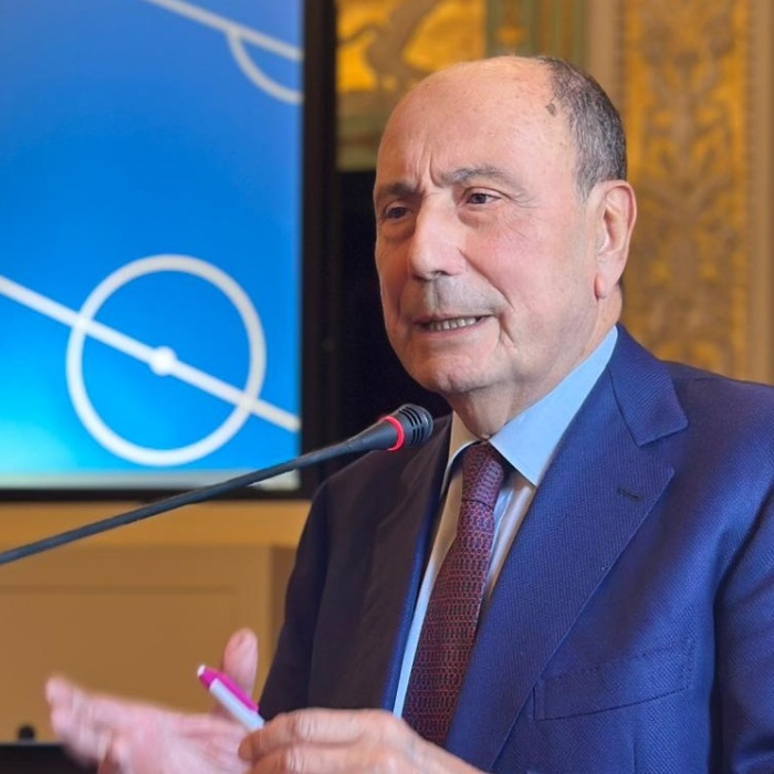Governo Schifani, nessuna dimissione: la risposta alle inchieste è un Ddl sulla trasparenza