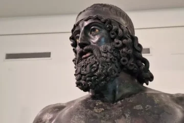 Bronzi di Riace: introspezioni archeologiche per la loro origine