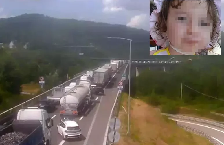 Incidente nella galleria sull’A1, morta anche la bambina di 4 anni