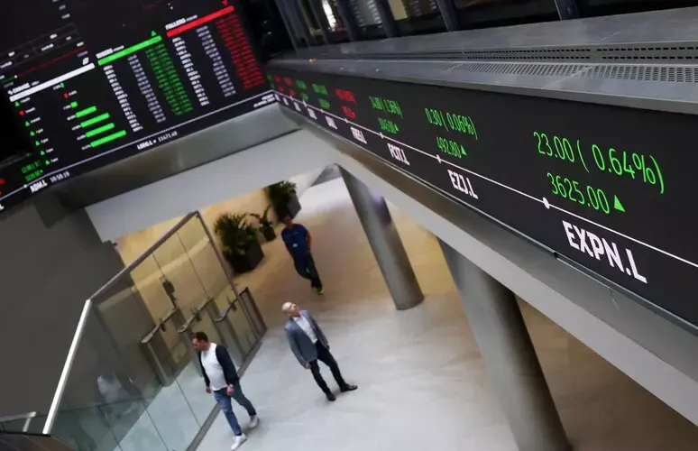 Borsa: Europa in calo, Francoforte -0,54%