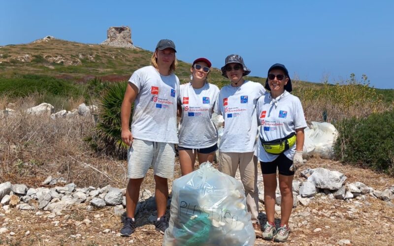 Ferragosto solidale. Volontari internazionali a Isola delle Femmine per l’ambiente