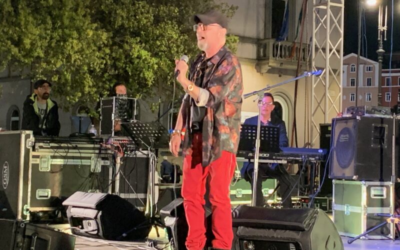 Sergio Caputo apre 20° PeM Festival