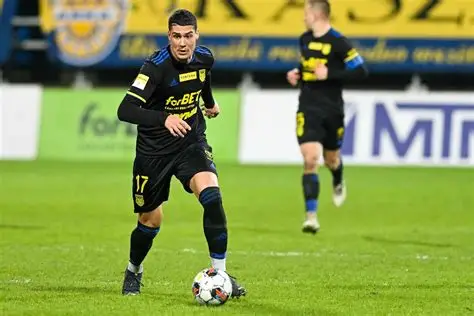 Calcio, il Siracusa acquista il centravanti Capanni