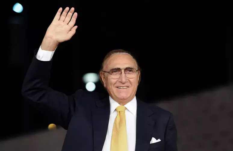 Rossazzurri siciliani scenderanno in campo con il lutto al braccio per ricordare Pippo Baudo.