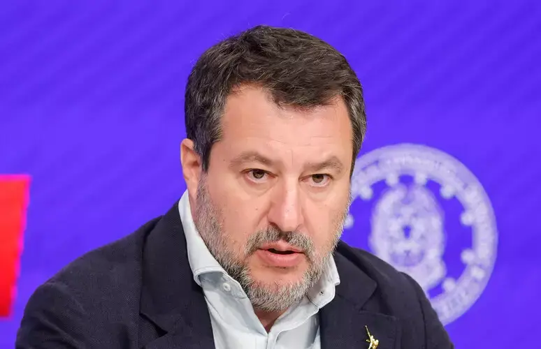 La Francia convoca l’ambasciatrice italiana a Parigi dopo parole di Salvini
