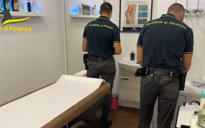 Trapani  – Centro estetico abusivo smascherato dai social