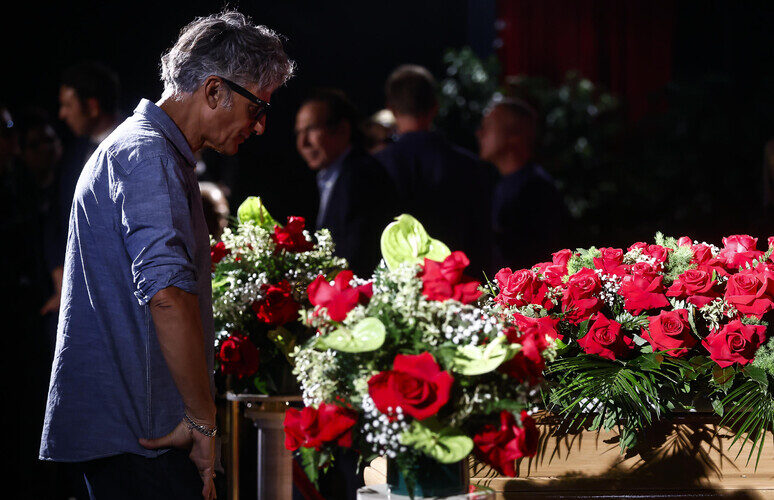 Addio a Pippo Baudo. ”L’ho inventato io”, il tormentone-omaggio