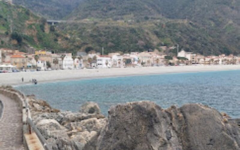 Cadavere a Fondachello, indagini per risalire all’identità della donna