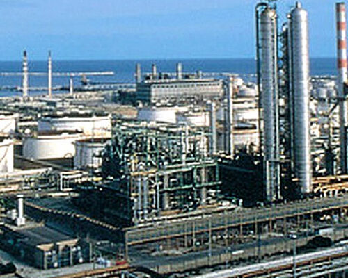 Fiom Siracusa: “A Priolo in gioco il futuro del Petrolchimico. Il Governo si assuma le proprie responsabilità”