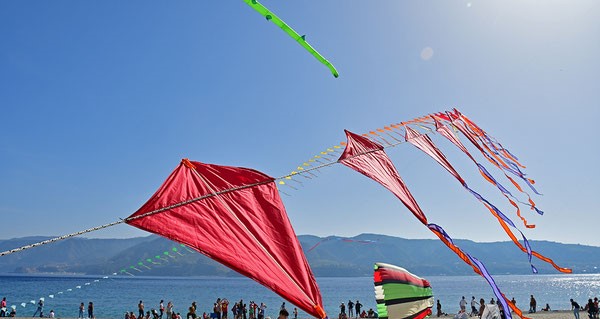 Capo Peloro: al via la settima edizione del Festival degli Aquiloni