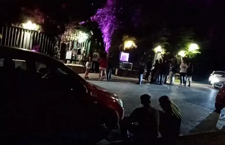 Milano – Due giovani accoltellati in centro, uno gravissimo