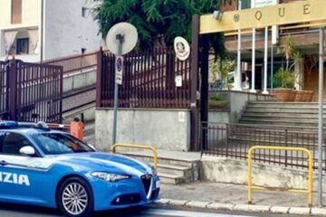 Violenta un ragazzo con disabilità, arrestato 62enne