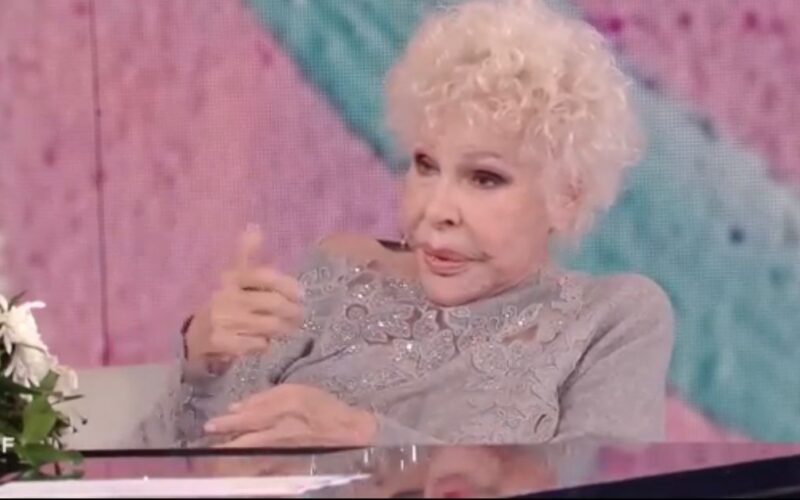 Si è spenta nell’incantevole giovinezza d’altri tempi.