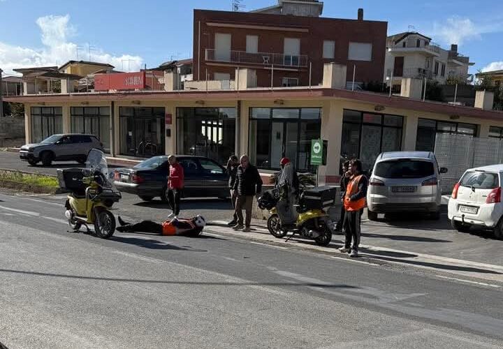 Pachino: portalettere ferito in un incidente in scooter
