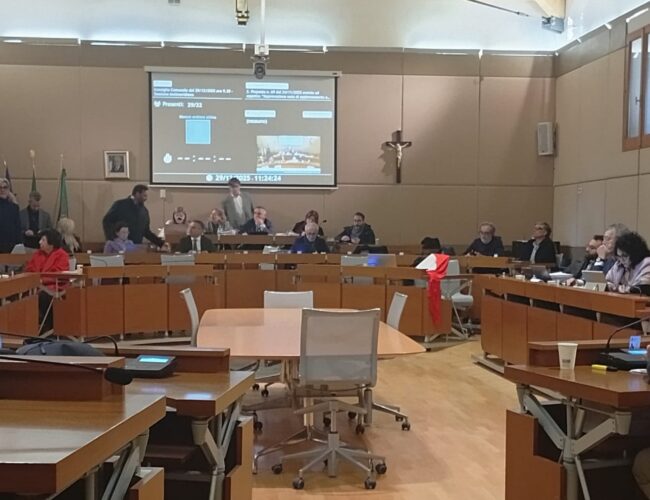 Siracusa, Consiglio comunale: domani question time con 17 interogazioni