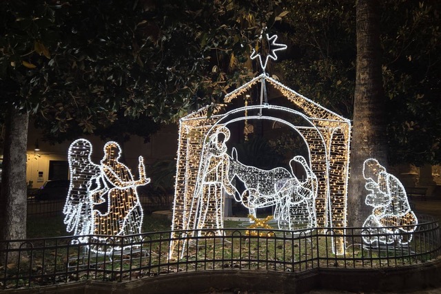 Natale Avolese 2025: una città che si accende