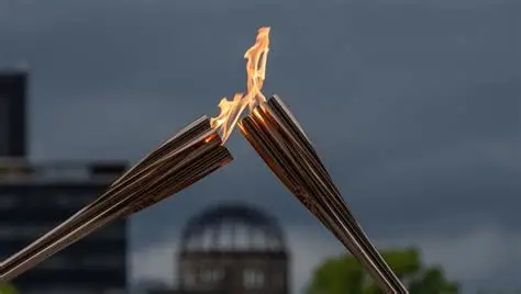 La fiamma olimpica fa tappa al parco di Selinunte