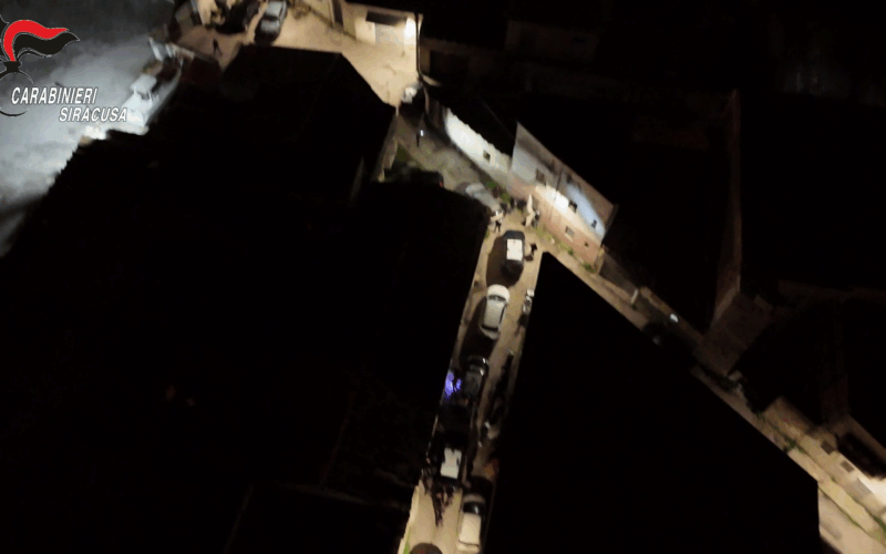 Alla stazione centrale il drive-in della droga: undici arresti (Video)