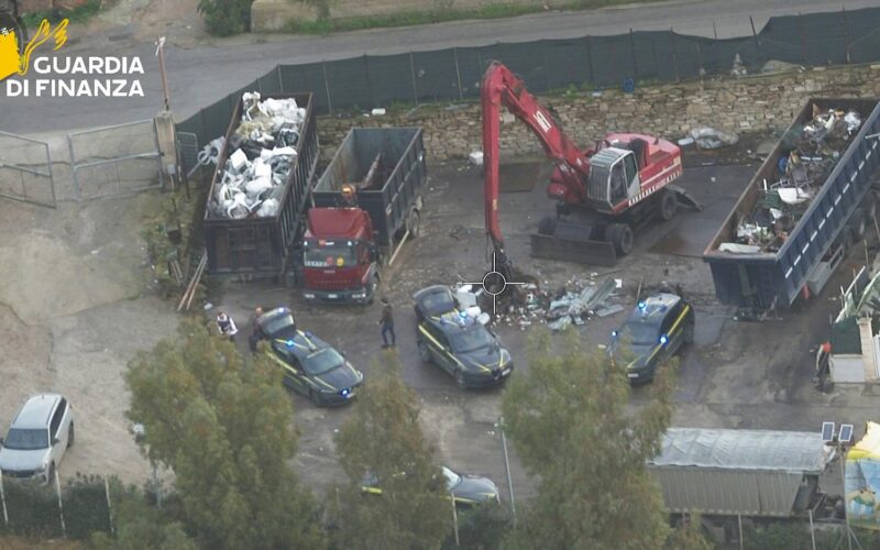 Caltanissetta – Traffico illecito di rifiuti, 20 misure cautelari (Video)
