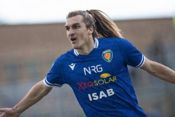 Calcio: l’attaccante Sbaffo al Siracusa