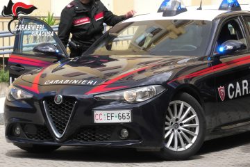 Noto – Spararono contro roulotte: misura cautelare per padre e figlio