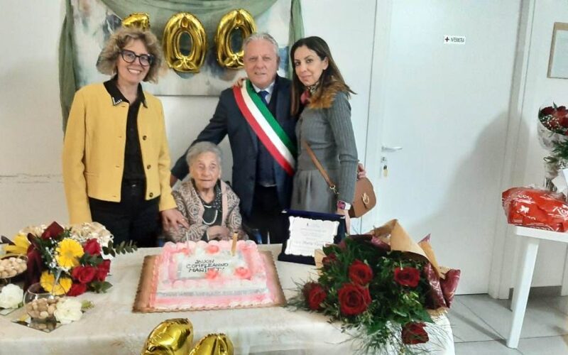 Festeggiati i 100 anni della canicattinese Maria Vasques