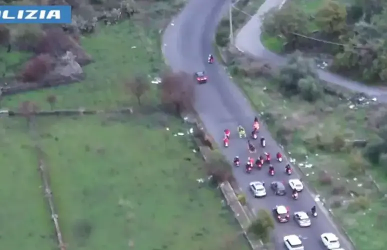 Camporotondo Etneo – Corsa clandestina di cavalli, polizia la ‘segue’ con droni e la blocca