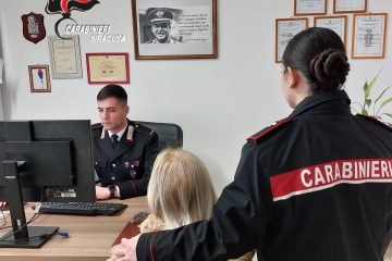 Augusta, rapina in abitazione di un anziana: arrestato 27enne