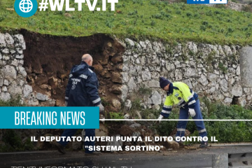 Soccorritori all’opera per una frana sulla Ragusa-Comiso