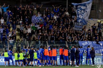 Calcio: il Siracusa piega la Salernitana