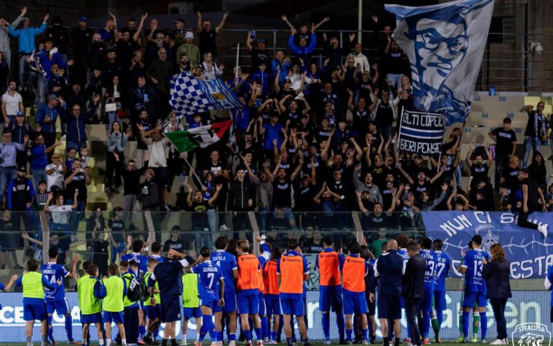 Calcio: il Siracusa piega la Salernitana