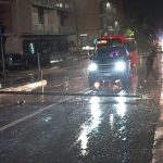 Maltempo a Siracusa: cade un palo della luce in viale Teocrito